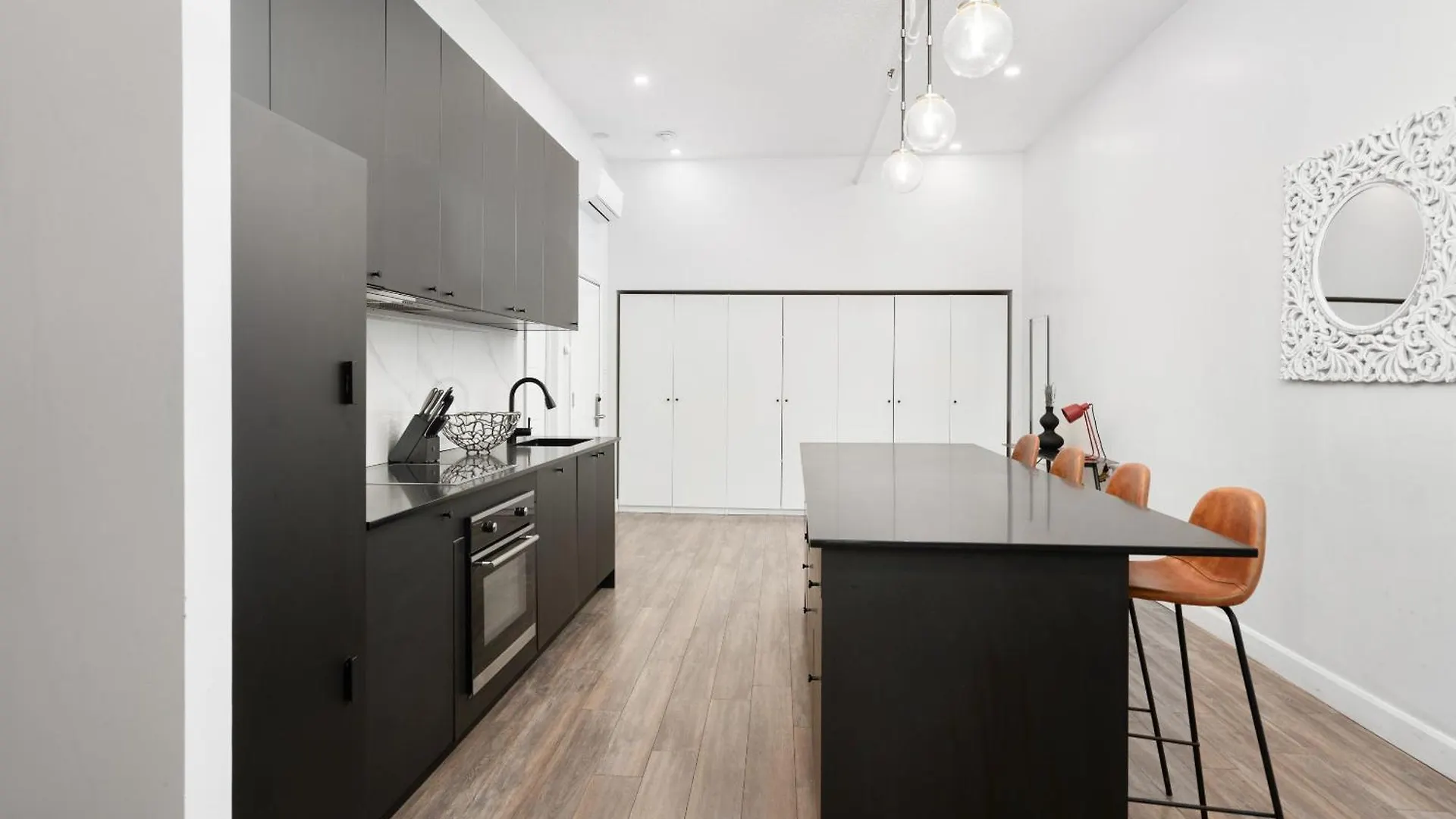 Апартаменты Boutique Lofts Notre Dame - Vieux Монреаль Канада