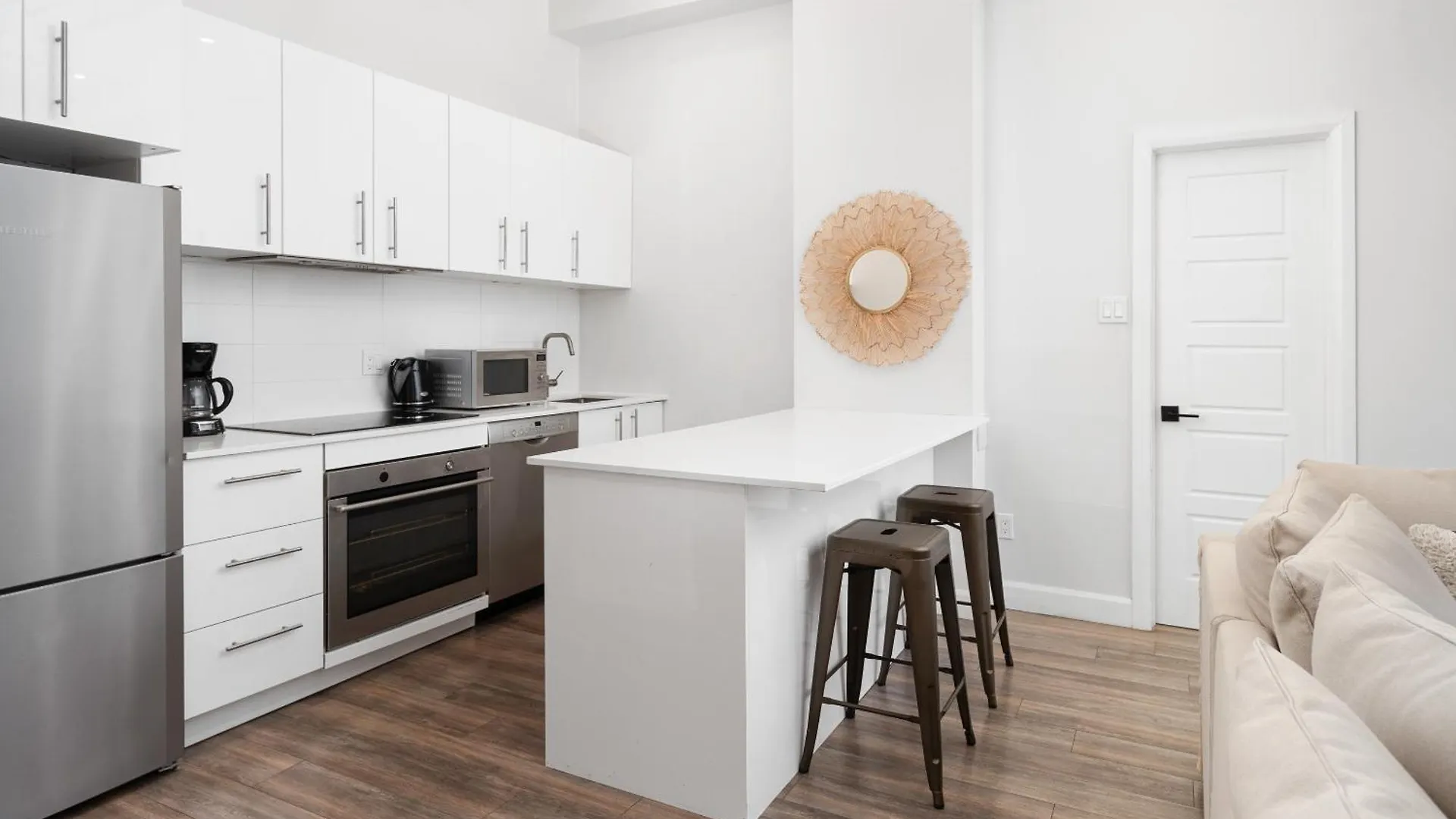 Апартаменты Boutique Lofts Notre Dame - Vieux Монреаль