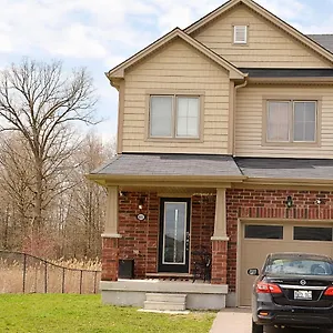 Quiet And Beautifull Holiday home Niagara Falls