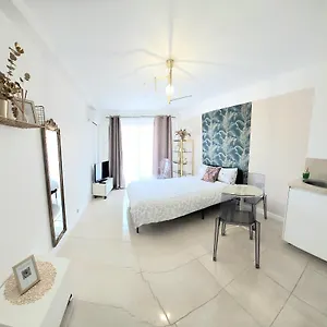 Carnot 1 , Cannes France