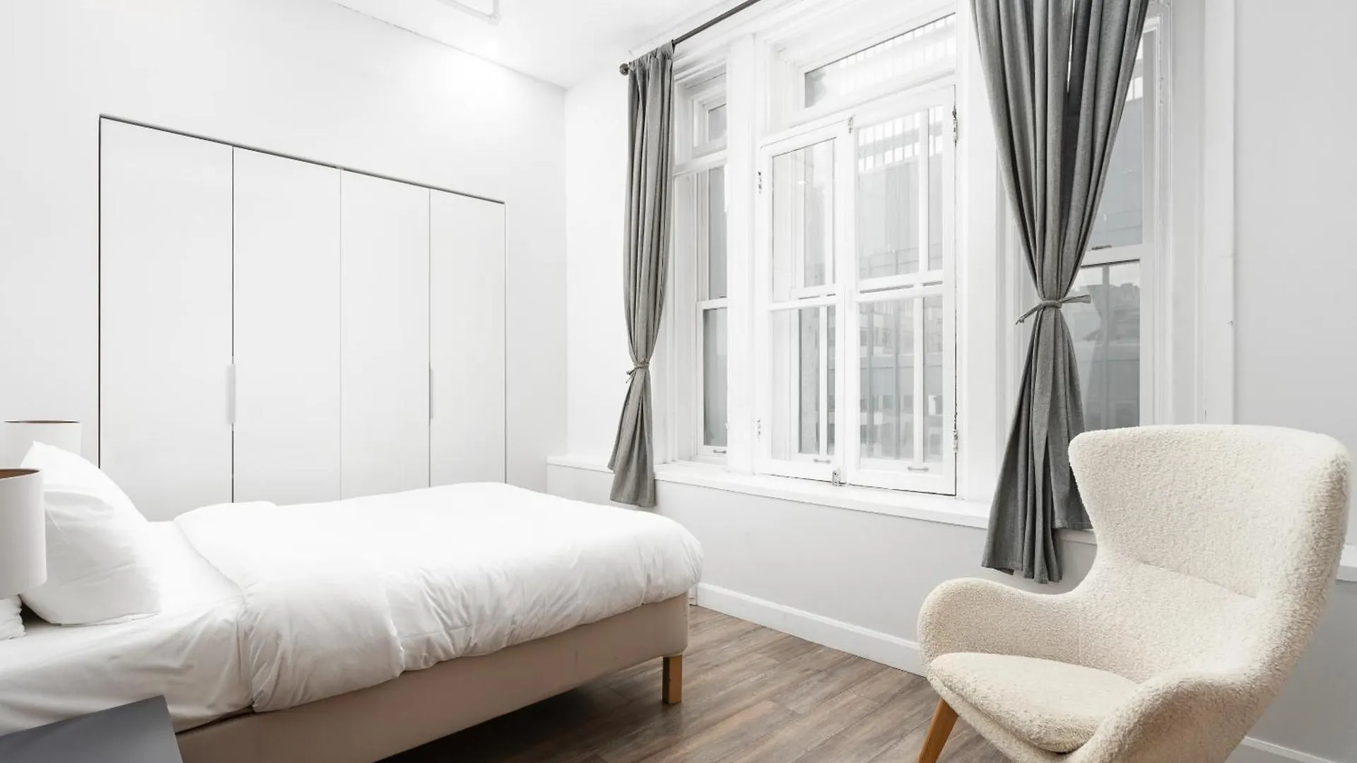 Boutique Lofts Notre Dame - Vieux Montreal Apartment